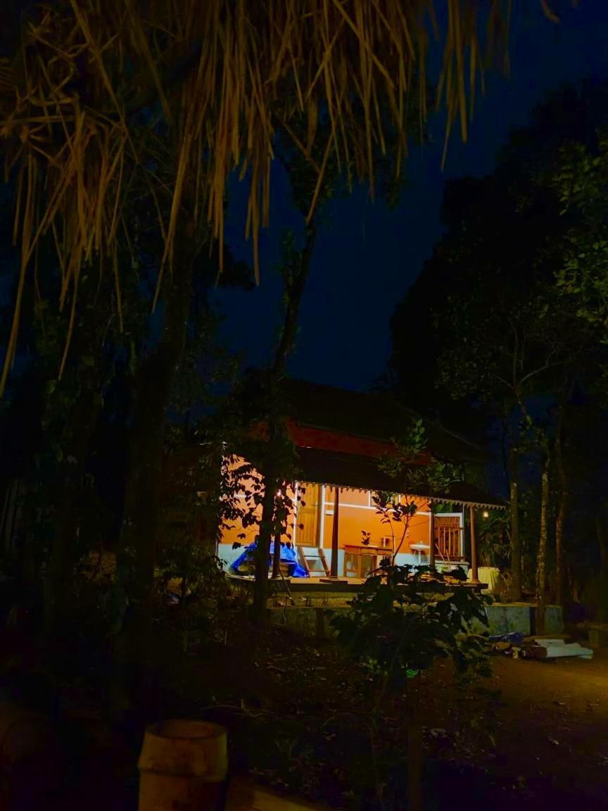 Tharayil Farm Stay Vagamon Ngoại thất bức ảnh